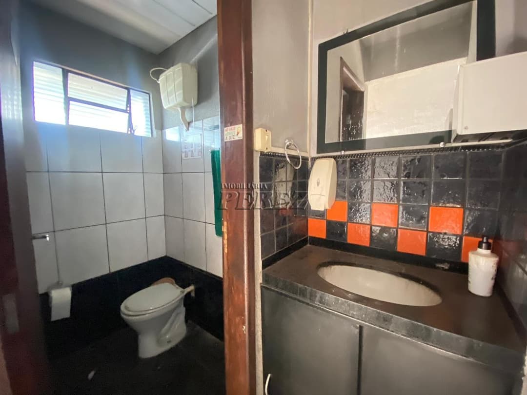 Barracão para alugar na Av Arthur Thomas, região oeste de Londrina. - Foto 10