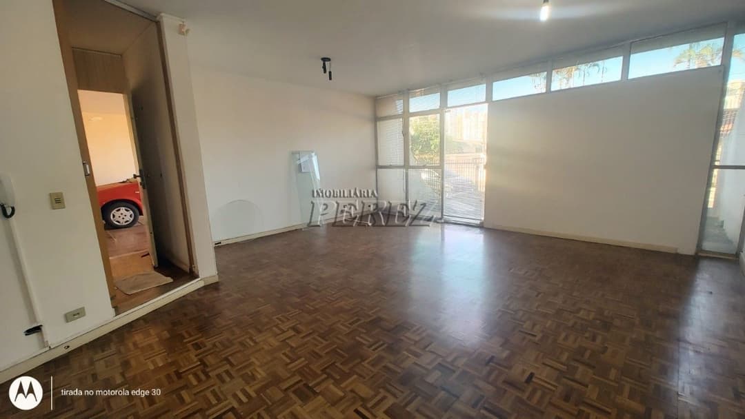 Sobrado, de 4 quartos, 247.71 m² para alugar no Quebec - Londrina/PR - Foto 3