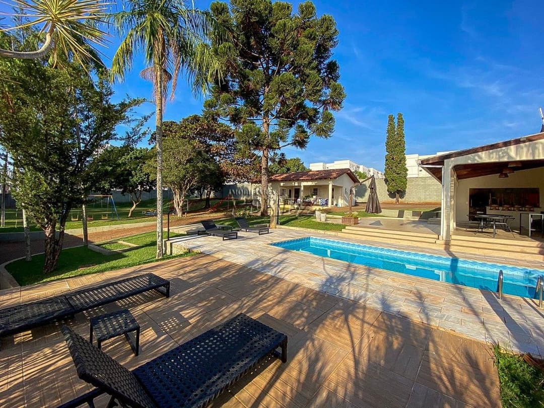 Casa, de 5 quartos, 450 m² para alugar no Esperança - Londrina/PR - Foto 1