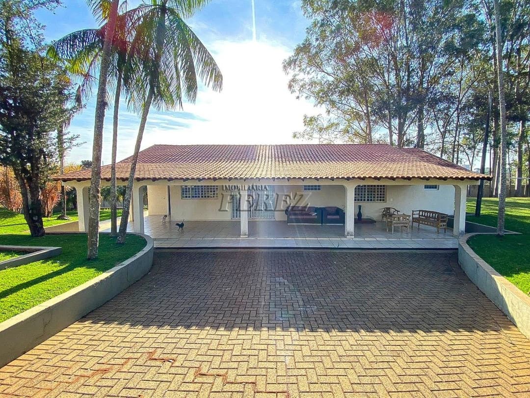 Casa, de 5 quartos, 450 m² para alugar no Esperança - Londrina/PR - Foto 0