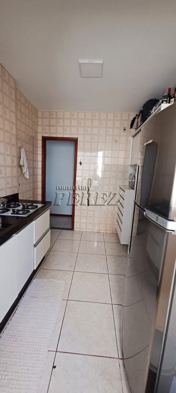Apartamento no Edifício Araucária, de 3 quartos, 72.4 m² à venda no Centro - Londrina/PR - Foto 5