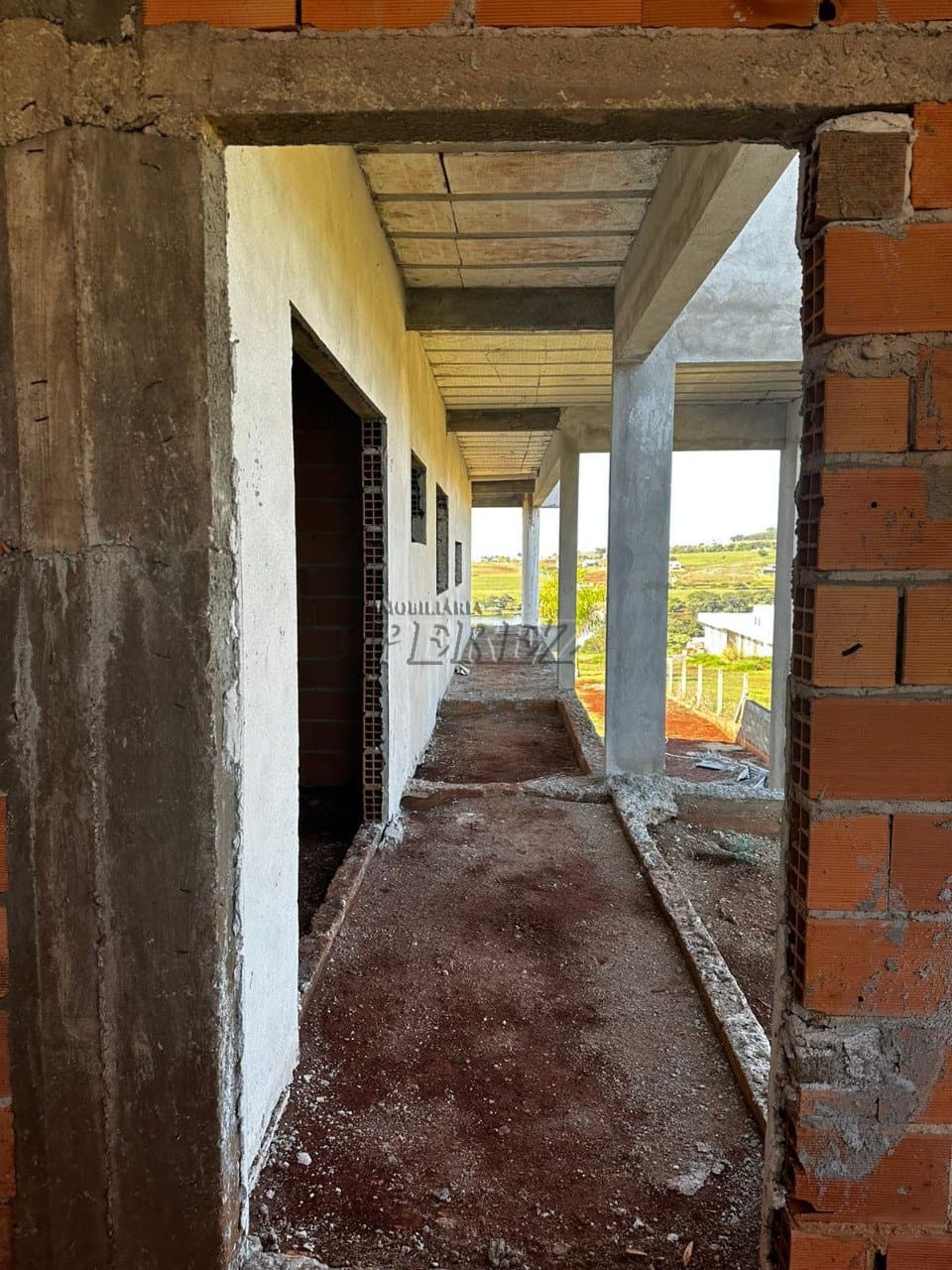 Terreno com Casa Inacabada à Venda no Condomínio Ecovillas do Lago - Sertanópolis - Foto 6