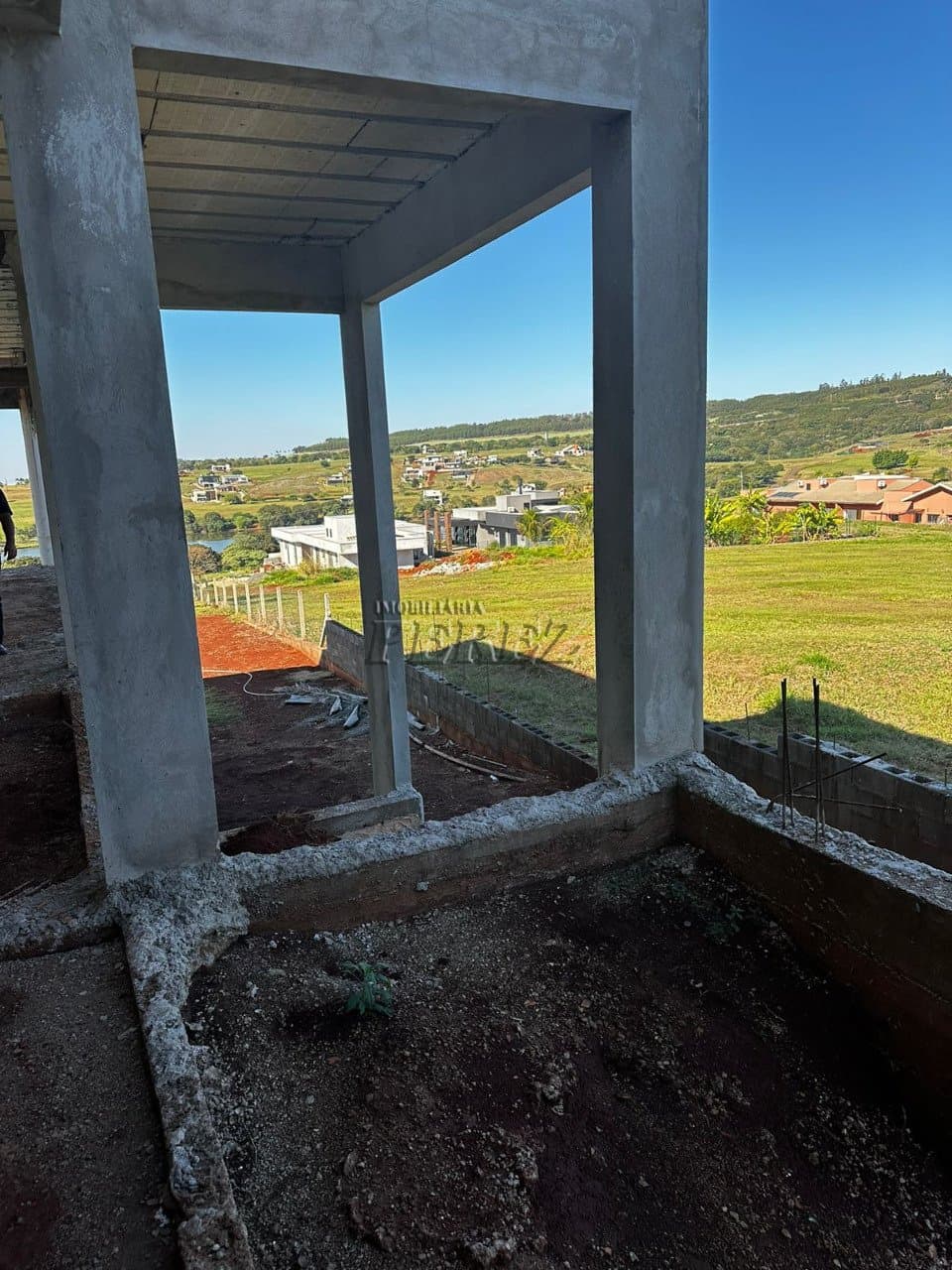 Terreno com Casa Inacabada à Venda no Condomínio Ecovillas do Lago - Sertanópolis - Foto 13