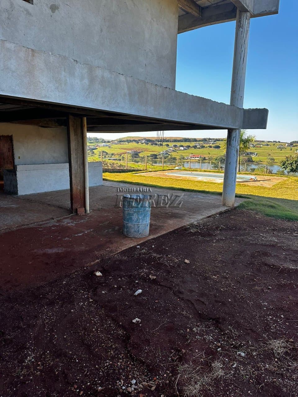 Terreno com Casa Inacabada à Venda no Condomínio Ecovillas do Lago - Sertanópolis - Foto 15