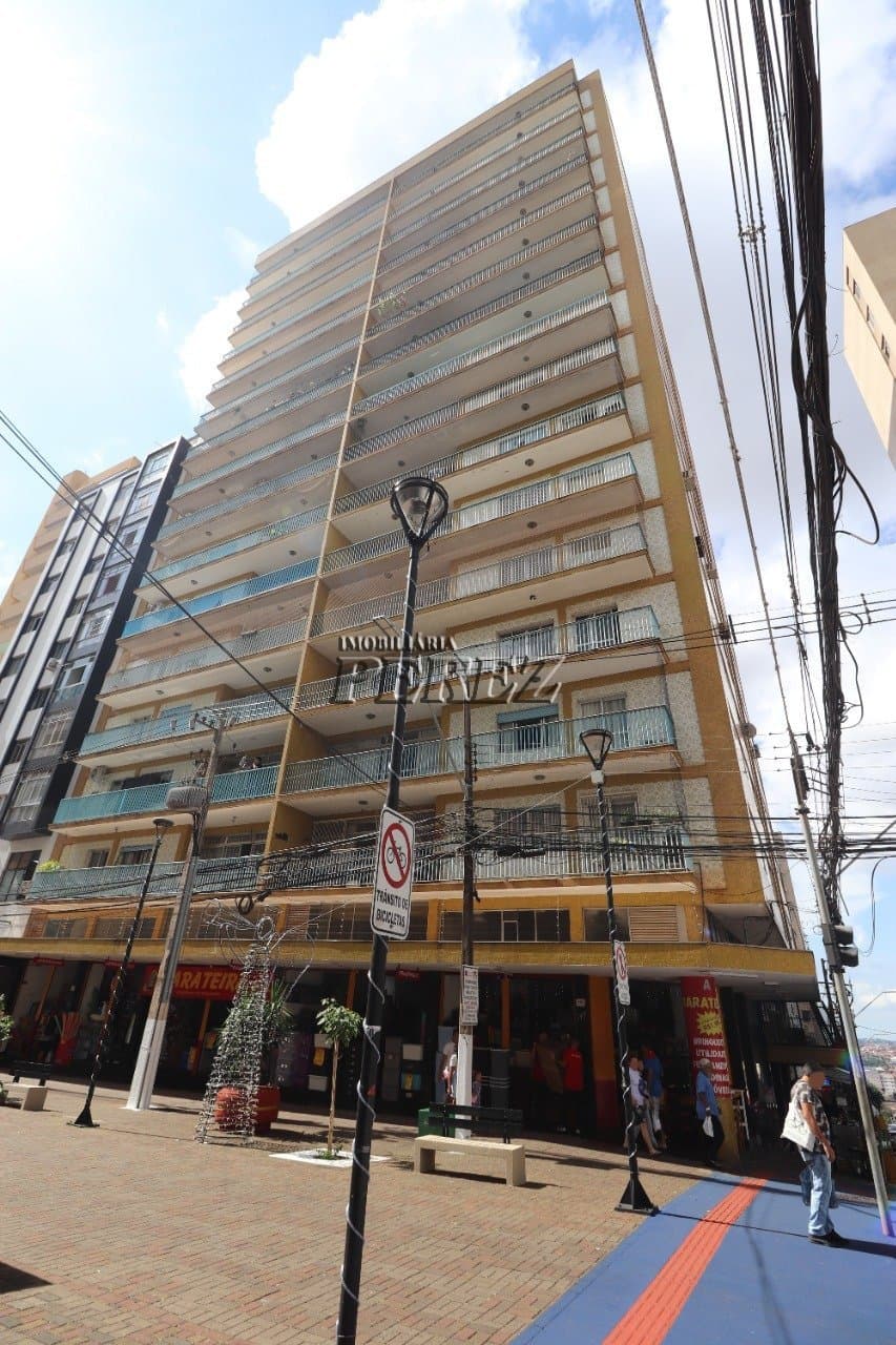 Apartamento no Edifício Monalisa, de 3 quartos, 177.3 m² à venda no Centro - Londrina/PR - Foto 1