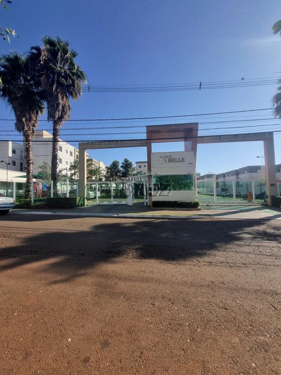 Apartamento no Edifício Parque La Belle, de 2 quartos, 42 m² à venda no Jardim Maria Luiza - Londrina/PR - Foto 0