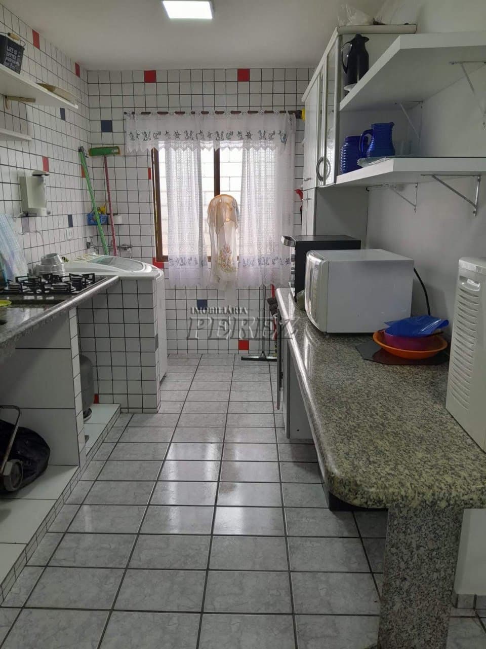 Apartamento mobiliado a venda em Caioba Matinhos na avenida Maringá - Foto 7