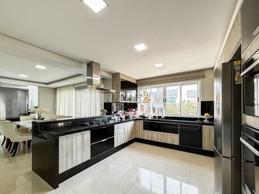 Casa  no Condomínio Golden Park Residence, de 3 quartos, 356 m² à venda no Aragarca - Londrina/PR - Foto 11