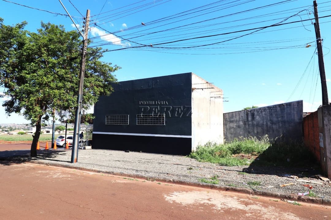 Salão comercial a venda na rua Coletor Federal Anisio Ribas Bueno, Jardim Maria Celina - Foto 5