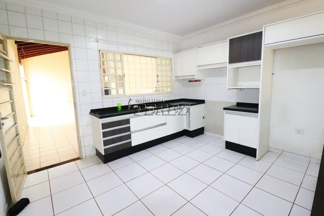 Casa, de 3 quartos, 170.3 m² à venda no Guararapes - Londrina/PR - Foto 6
