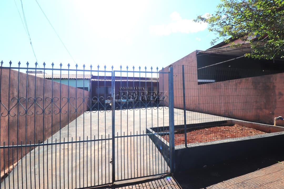 Casa a venda na rua Coletor Anísio Ribas Bueno, jardim Maria Celina - Foto 0
