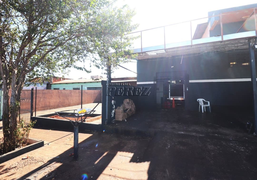 Casa a venda na rua Coletor Anísio Ribas Bueno, jardim Maria Celina - Foto 1