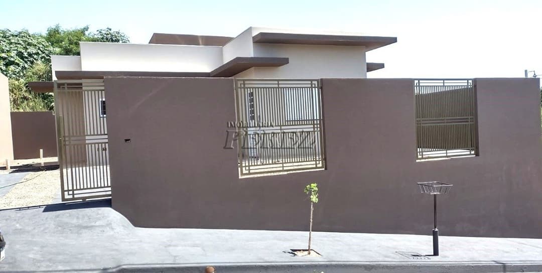 Casa a venda na rua Guido Bruno Klein, no Residencial Guandalini Ermano - Foto 0