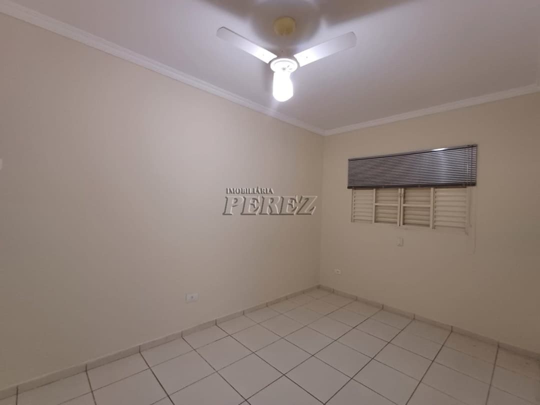 Casa, de 4 quartos para alugar no Pinheiros - Londrina/PR - Foto 13