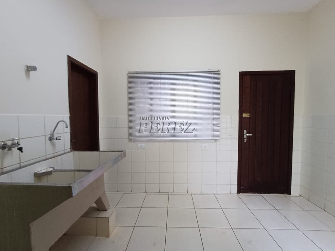 Casa, de 4 quartos para alugar no Pinheiros - Londrina/PR - Foto 20