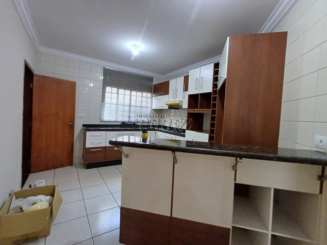 Casa, de 4 quartos para alugar no Pinheiros - Londrina/PR - Foto 19