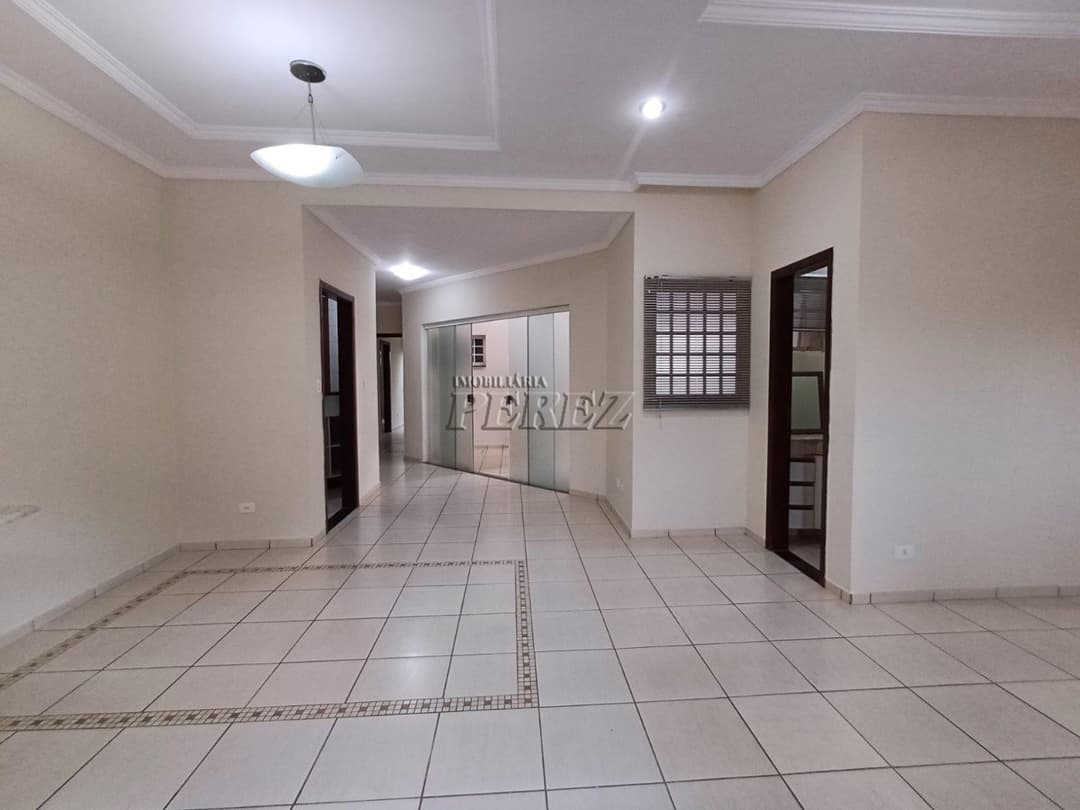 Casa, de 4 quartos para alugar no Pinheiros - Londrina/PR - Foto 3