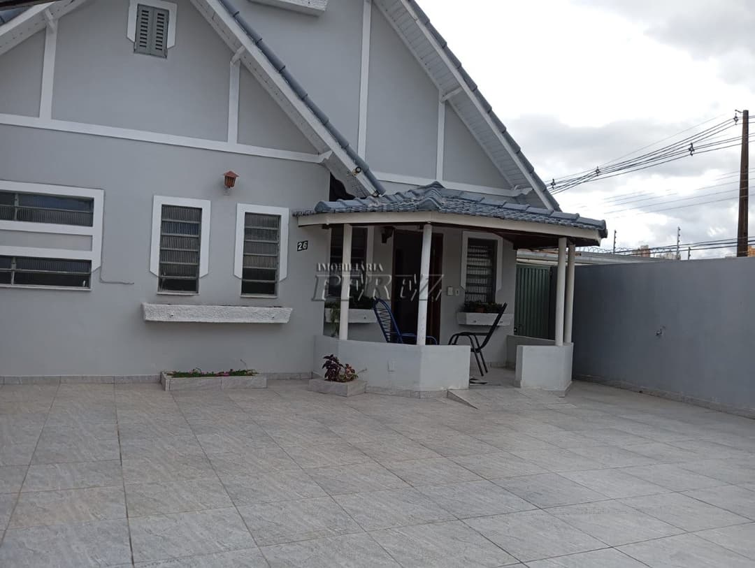 Casa a venda na rua Comandante Ismael Guilherme, Jardim Santos Dumont - Foto 2