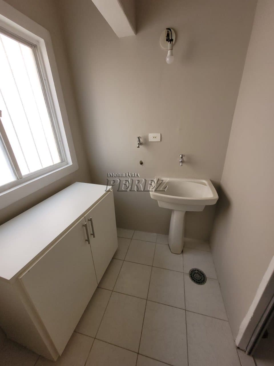 Apartamento no Edifício Itatiaia, de 3 quartos, 74.1 m² à venda no Centro - Londrina/PR - Foto 16