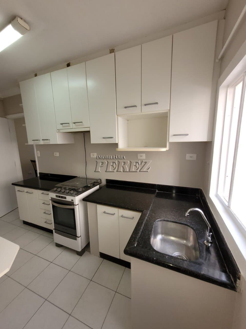 Apartamento no Edifício Itatiaia, de 3 quartos, 74.1 m² à venda no Centro - Londrina/PR - Foto 13