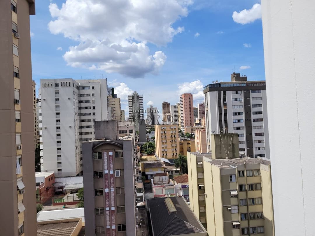 Apartamento no Edifício Itatiaia, de 3 quartos, 74.1 m² à venda no Centro - Londrina/PR - Foto 7