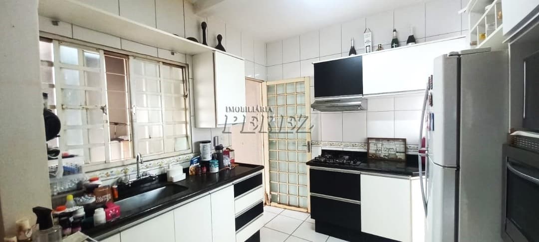 Casa, de 4 quartos, 180 m² à venda no Califórnia - Londrina/PR - Foto 3