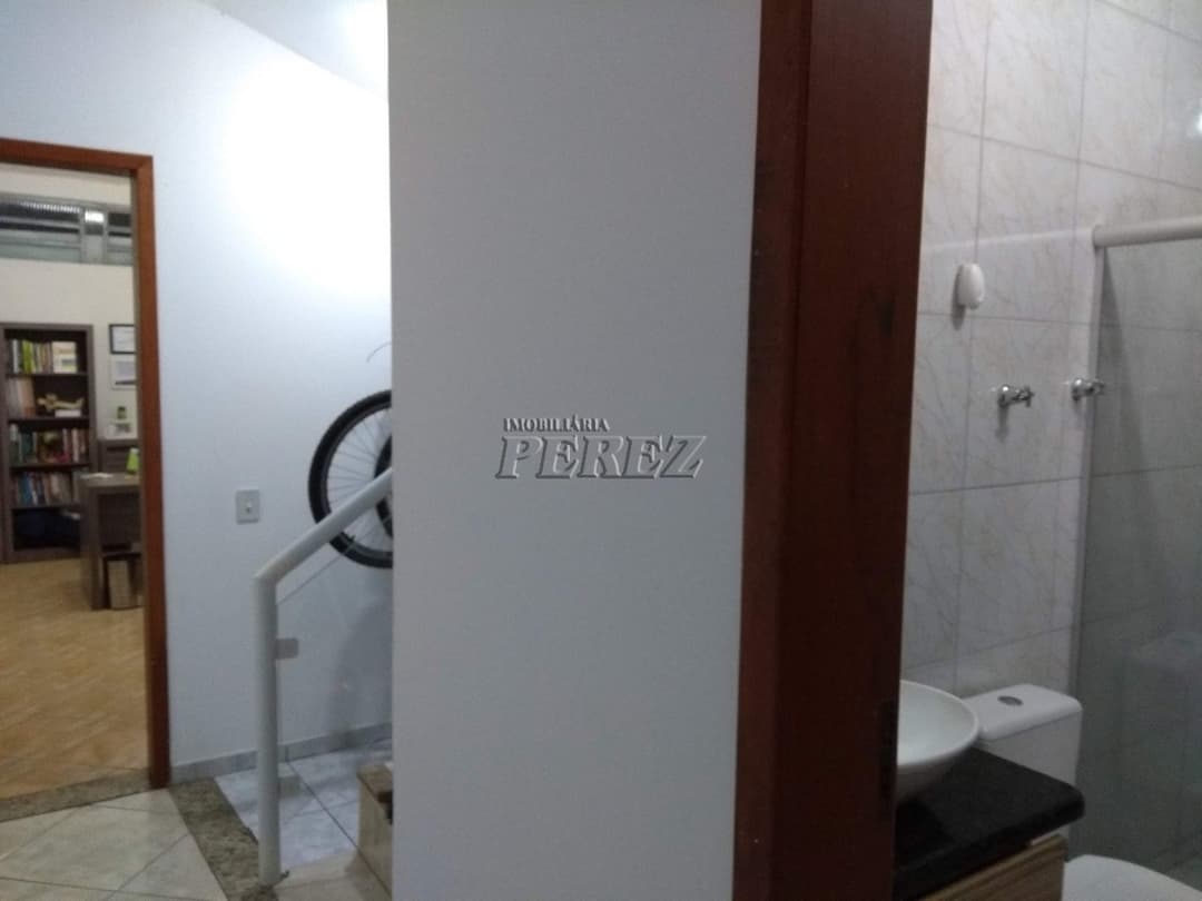 Casa a venda na rua Alberto Liutti, Jardim Cafezal, zona Sul de Londrina - Foto 15