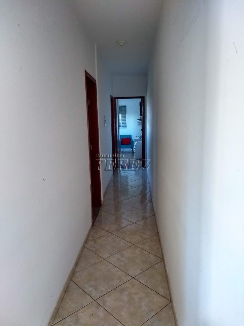 Casa a venda na rua Alberto Liutti, Jardim Cafezal, zona Sul de Londrina - Foto 9