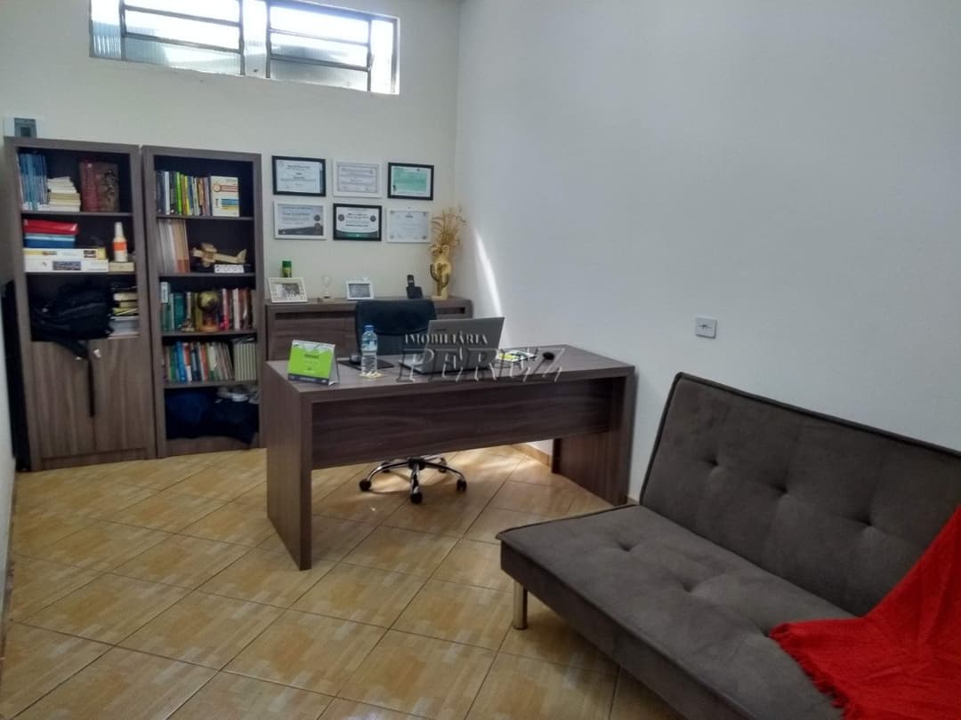 Casa a venda na rua Alberto Liutti, Jardim Cafezal, zona Sul de Londrina - Foto 18