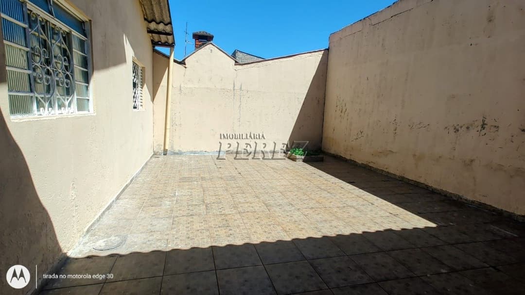Casa para Venda e Locação na rua Arcilio Diassi, no  Conjunto Eucaliptos em Londrina. - Foto 20