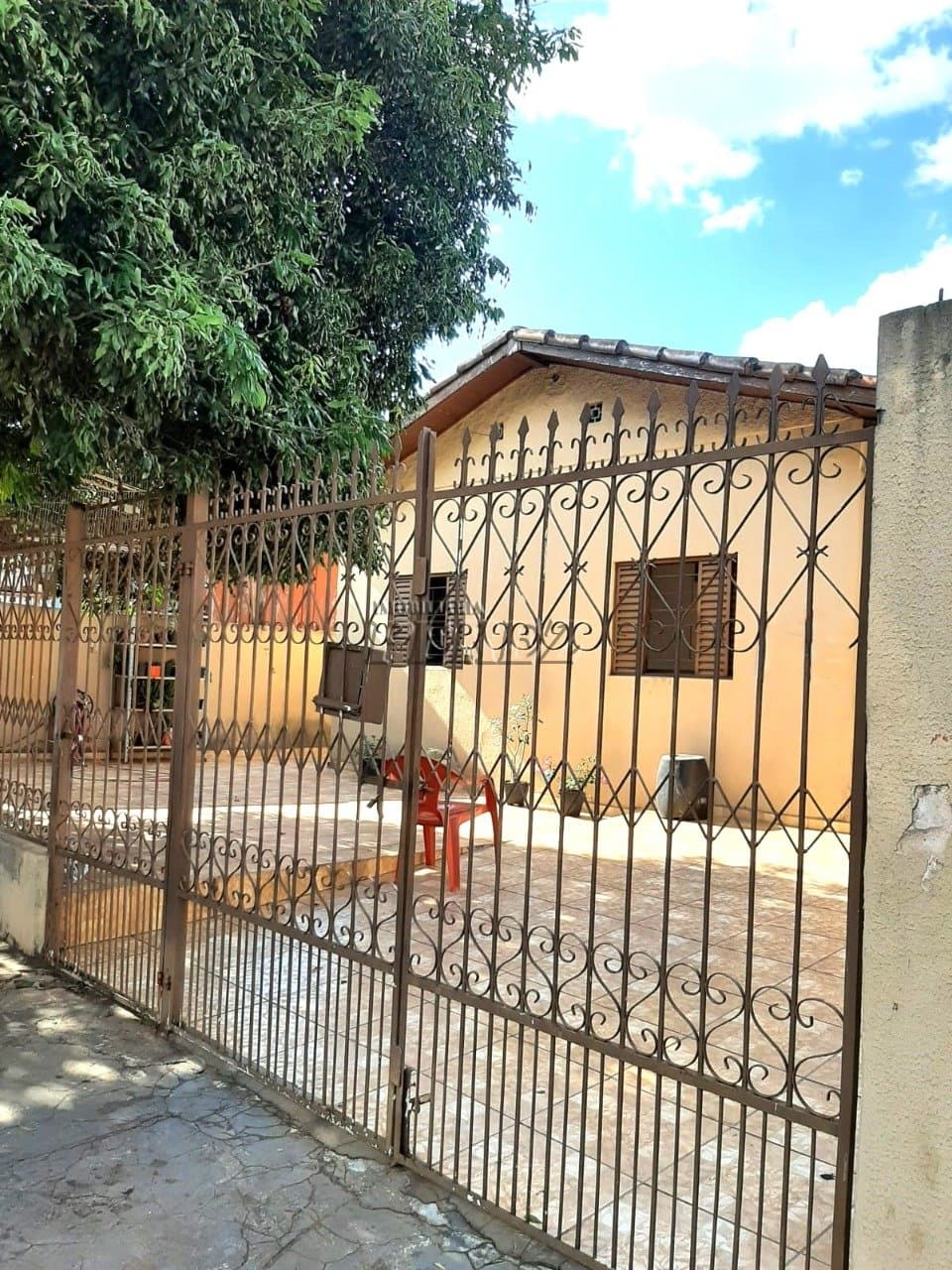 Casa, de 4 quartos, 155 m² à venda no Ouro Branco - Londrina/PR - Foto 2