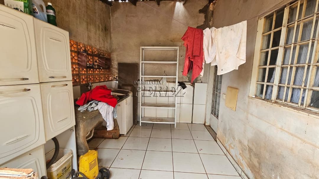 Imóveis Rurais, de 3 quartos, 120 m² à venda no Dom Pedro I - Londrina/PR - Foto 15
