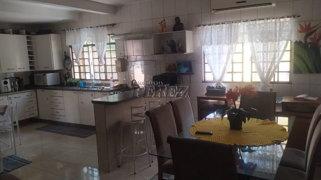 Sobrado, de 4 quartos, 365 m² à venda no Alpes - Londrina/PR - Foto 4