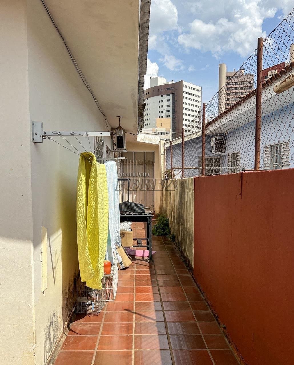 Casa à Venda na rua Augusto de Souza Brandão, Vila Fujita - Região Central de Londrina - Foto 31