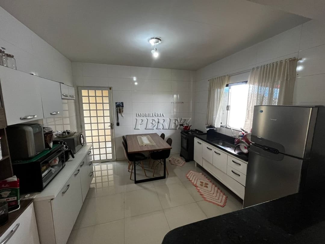 Casa à Venda - Jardim Planalto, Zona Norte de Londrina! - Foto 8