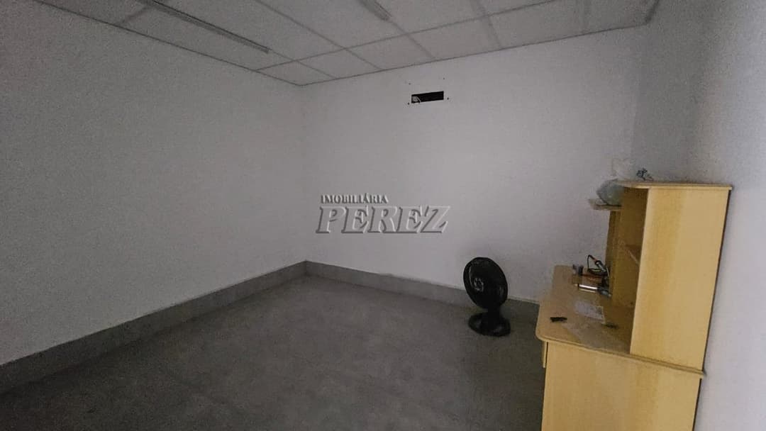 Imóvel comercial a venda na Avenida Madre Leônia Milito, Bela Suiça - Zona Sul de Londrina. - Foto 13