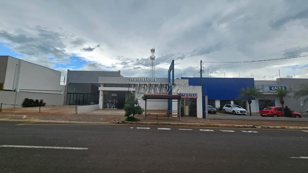 Imóvel comercial a venda na Avenida Madre Leônia Milito, Bela Suiça - Zona Sul de Londrina. - Foto 1
