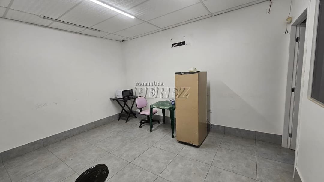 Imóvel comercial a venda na Avenida Madre Leônia Milito, Bela Suiça - Zona Sul de Londrina. - Foto 15