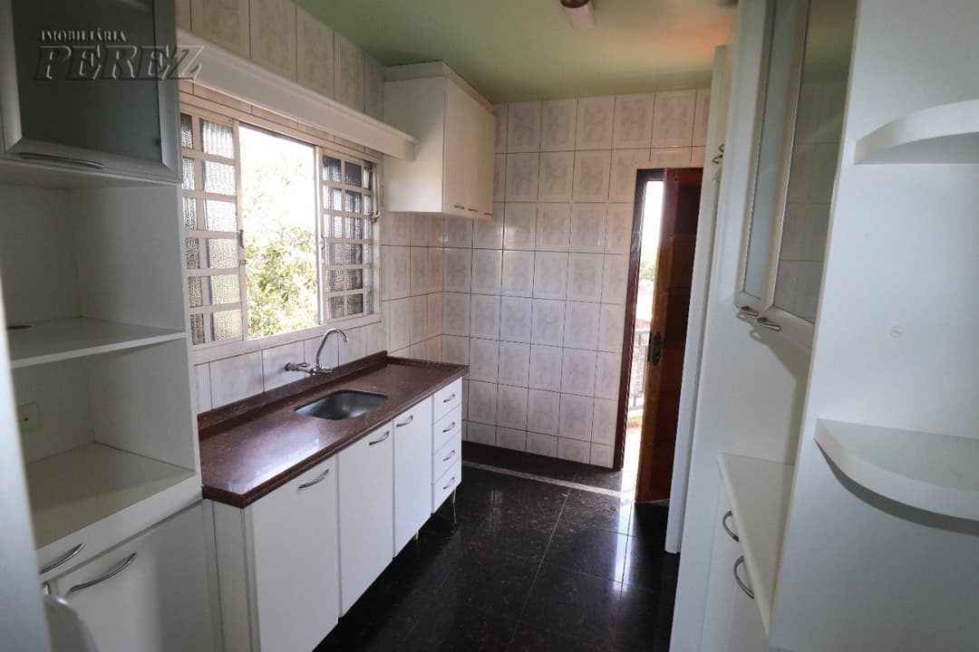 A Imobiliária Perez oferece a você mais uma ótima oportunidade de sobrado para locação em Londrina. - Foto 19