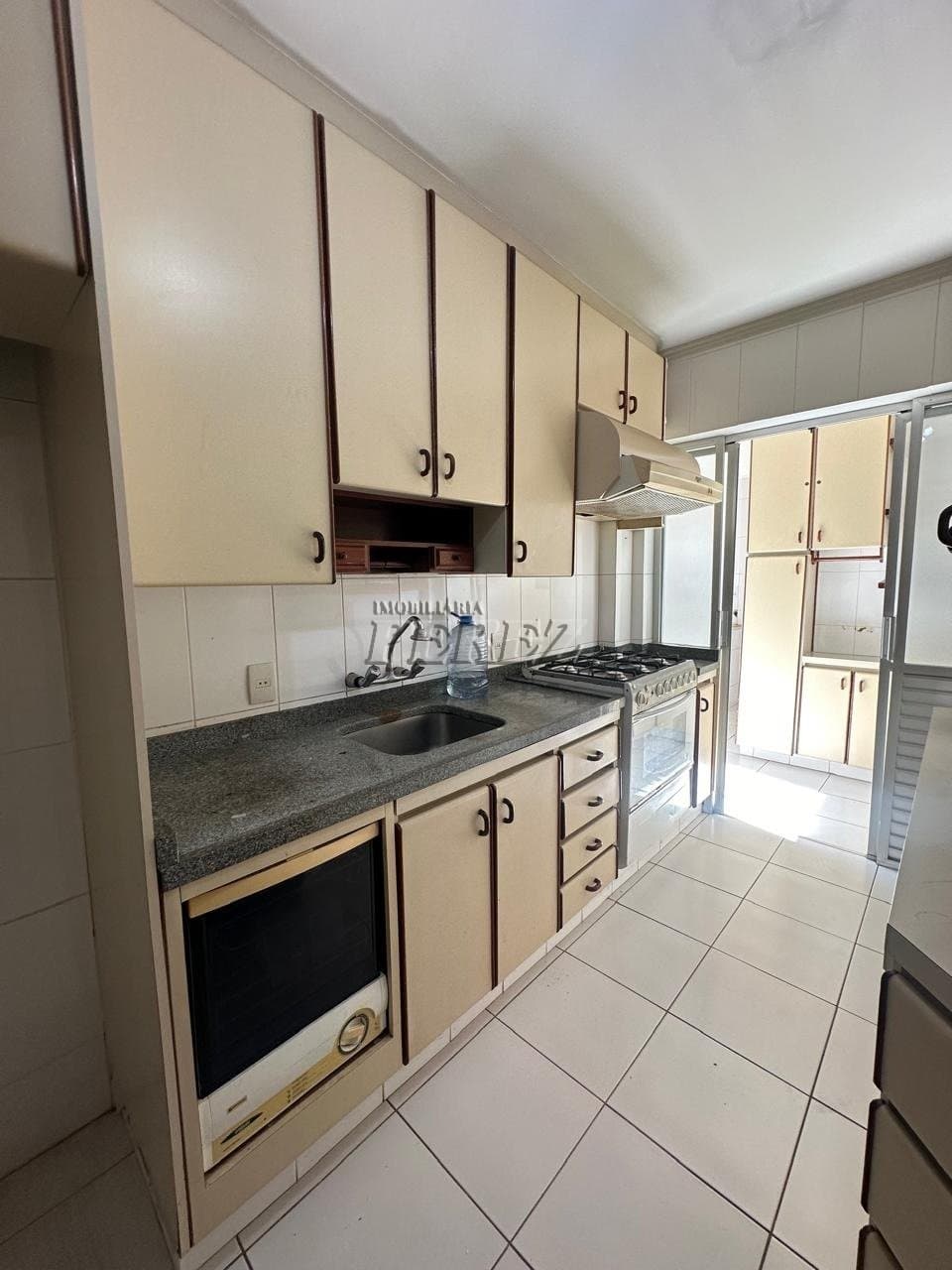 Apartamento no Shopping Villa Lobos, de 3 quartos, 96 m² para alugar no Centro - Londrina/PR - Foto 12