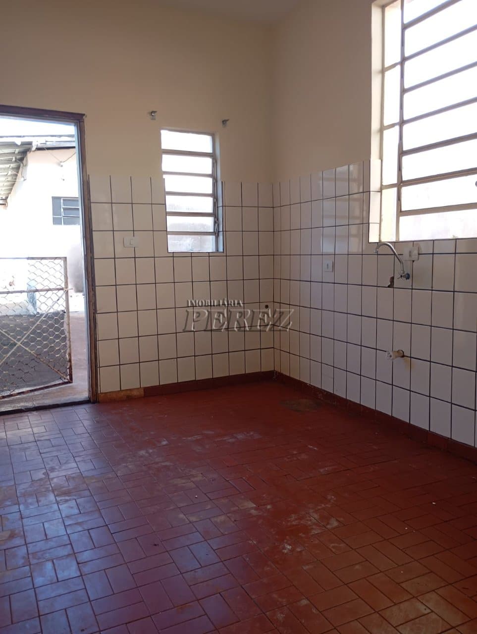 Casa, de 5 quartos, 200 m² para alugar no Aeroporto - Londrina/PR - Foto 5