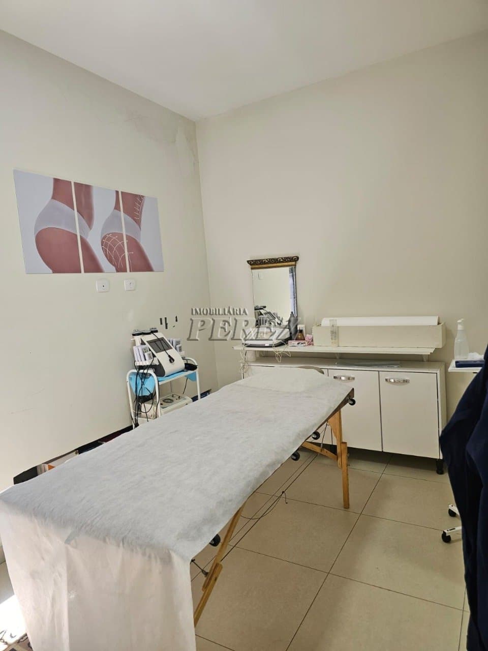 Casa, de 7 quartos, 198.45 m² para alugar no Champagnat - Londrina/PR - Foto 8