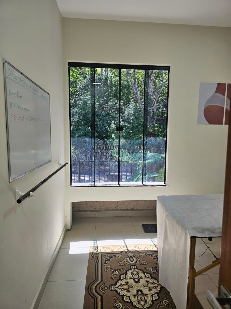 Casa, de 7 quartos, 198.45 m² para alugar no Champagnat - Londrina/PR - Foto 9