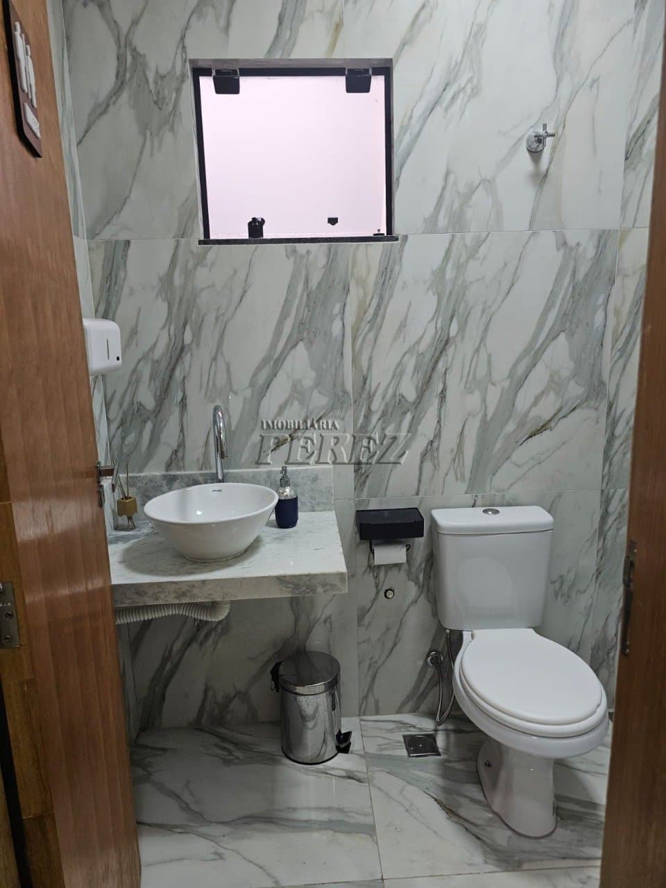 Casa, de 7 quartos, 198.45 m² para alugar no Champagnat - Londrina/PR - Foto 15
