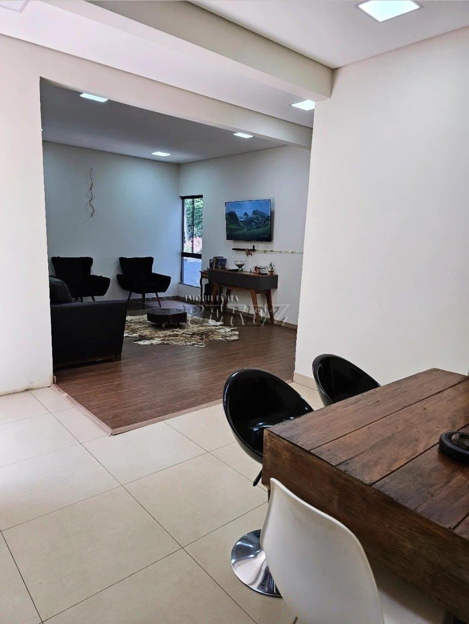 Casa, de 7 quartos, 198.45 m² para alugar no Champagnat - Londrina/PR - Foto 45