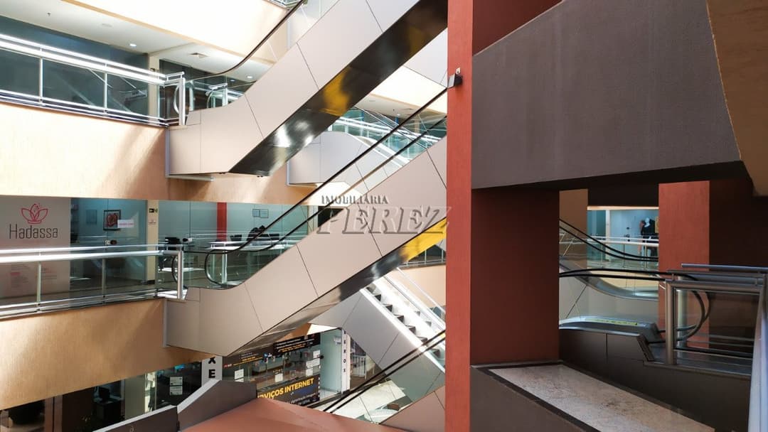 Salas no Complexo Empresarial Oscar Fuganti, 78.34 m² à venda no Centro - Londrina/PR - Foto 3