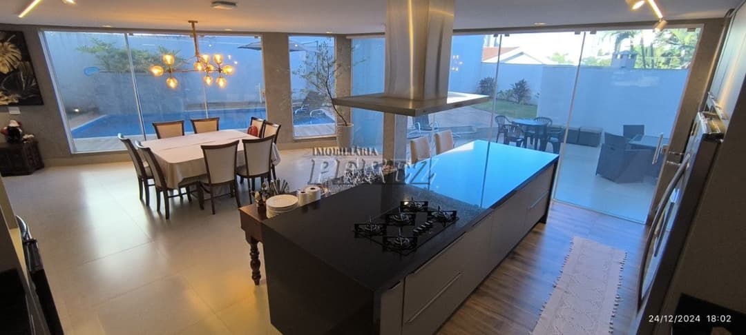 Casa, de 4 quartos, 283.96 m² à venda no Quebec - Londrina/PR - Foto 15