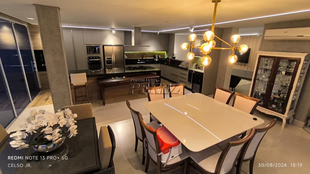 Casa, de 4 quartos, 283.96 m² à venda no Quebec - Londrina/PR - Foto 14