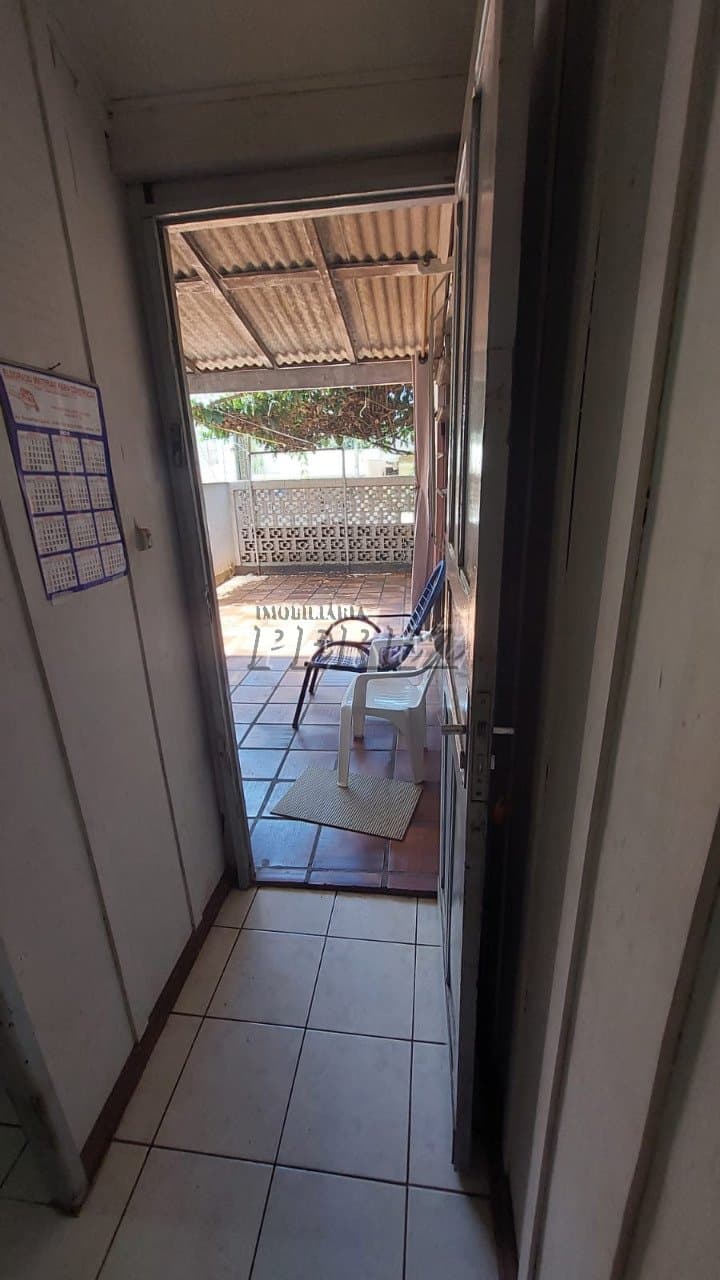 Casa de Madeira à Venda - Rua Paes Leme, Vila Ipiranga - Região Central de Londrina - Foto 2