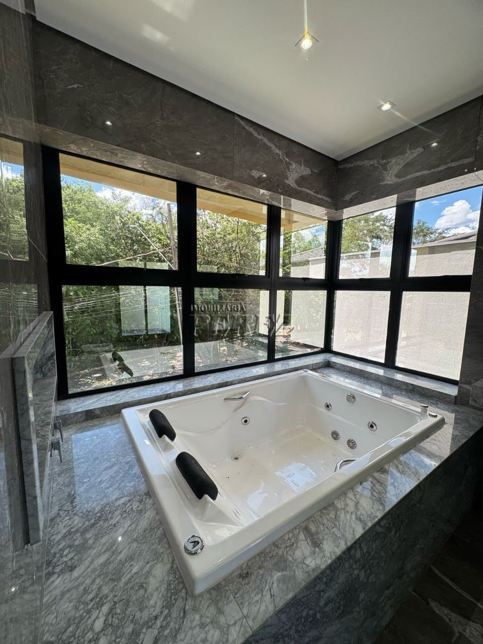 Casa  no Royal Forest, de 4 quartos, 332 m² à venda no Esperança - Londrina/PR - Foto 12